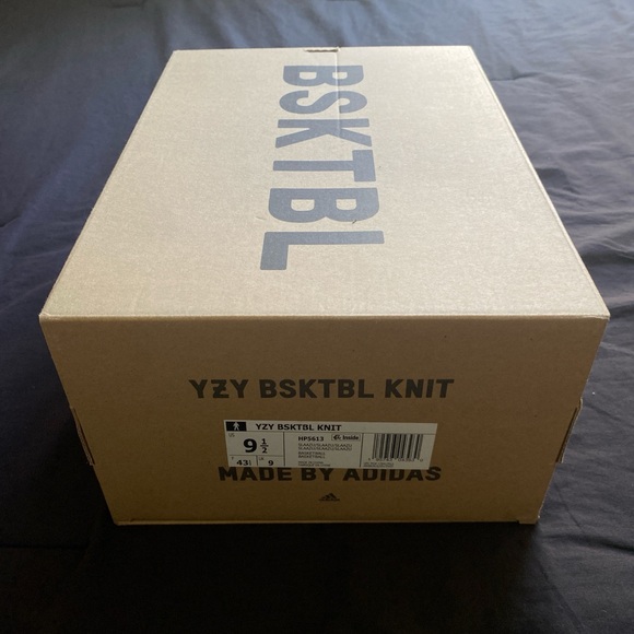 YEEZY BASKETBALL KNIT RARE COLOR 🔵 - Picture 6 of 6